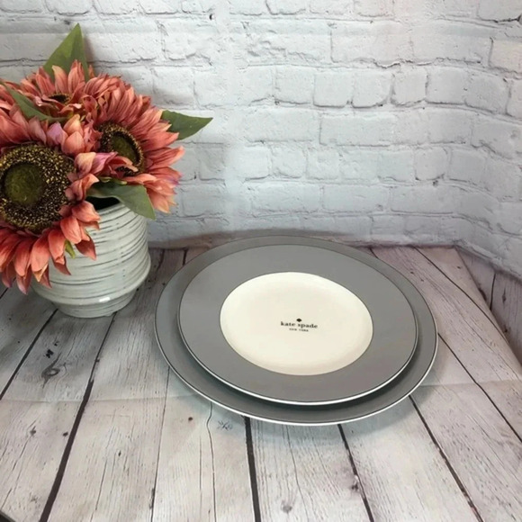 NWT kate spade♠️ Rutherford Circle grey choice dinner plate bowl or pasta bowl - Picture 1 of 6